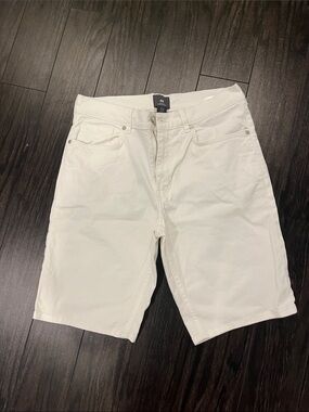 H&M Men's White Flat Front Shorts